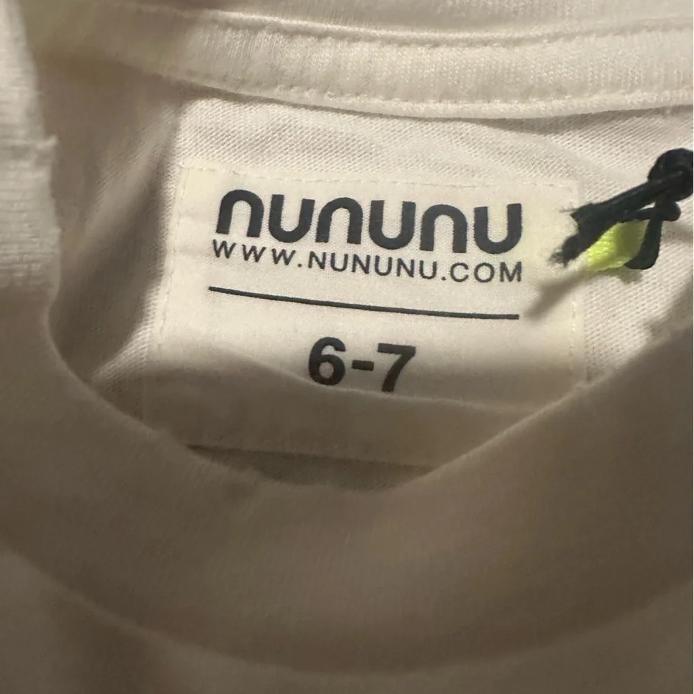 Nununu White T-Shirt soft cotton crewneck pants size 6-7 NWT short sleeve